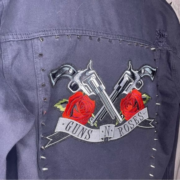 Guns and roses black denim jean jacket men’s size m upcycled distressed coat - Picture 6 of 16